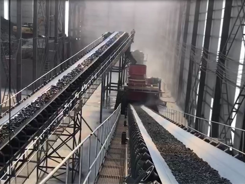 花崗巖破碎生產線生產出的石子粒度均勻、粒形好 花崗巖破碎生產線生產出的石子粒度均勻、粒形好